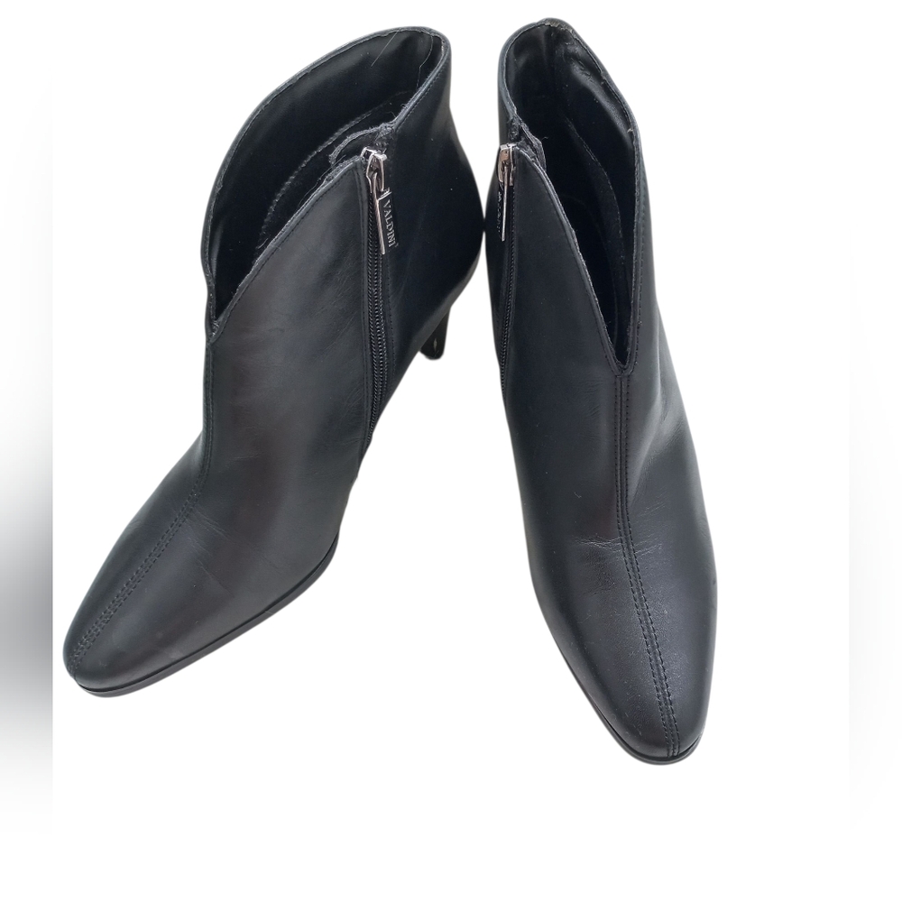 Valdini Women's Black Leather Shoes Size 8 US